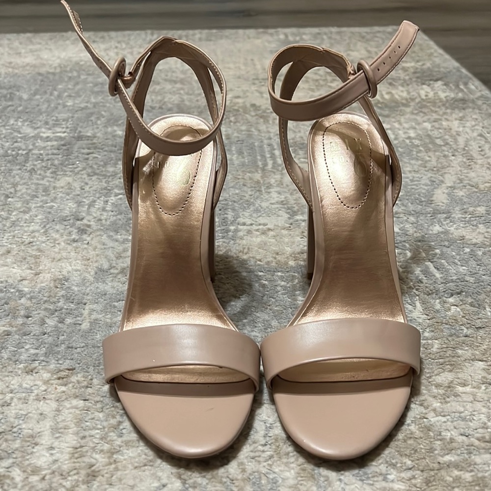 Mix No. 6 Tan Block Heel